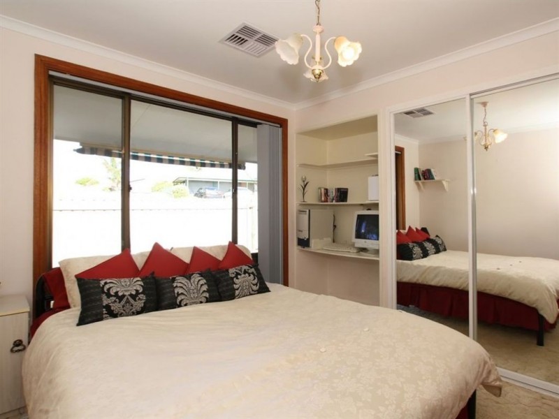 9 Spinnaker Cct, Sheidow Park SA 5158