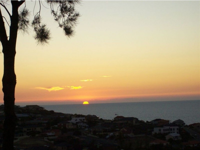 11 Mayflower Crescent, Hallett Cove SA 5158