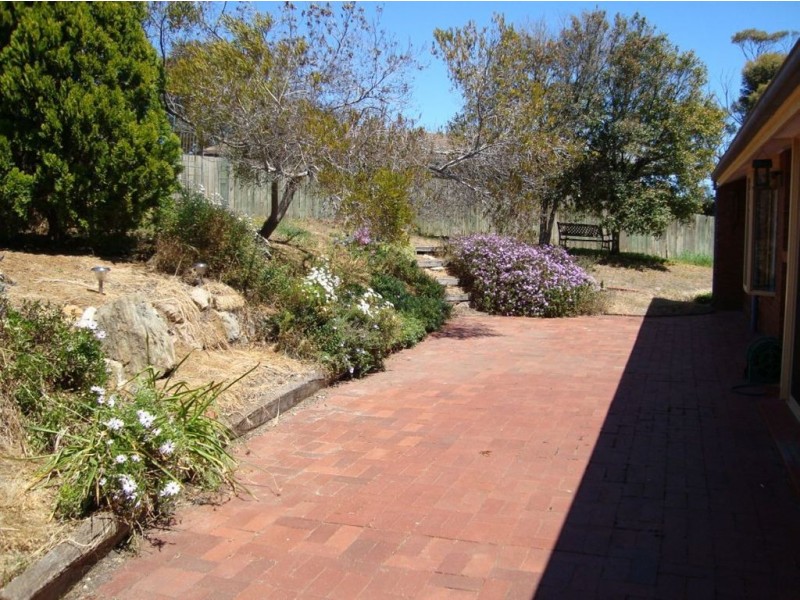 17 Barramundi Drive, Hallett Cove SA 5158