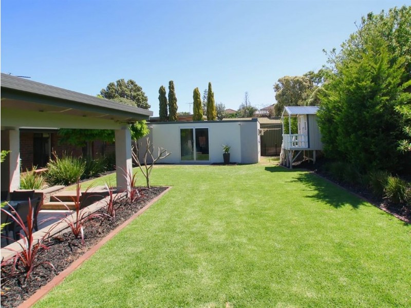 22 Fireball Avenue, Hallett Cove SA 5158