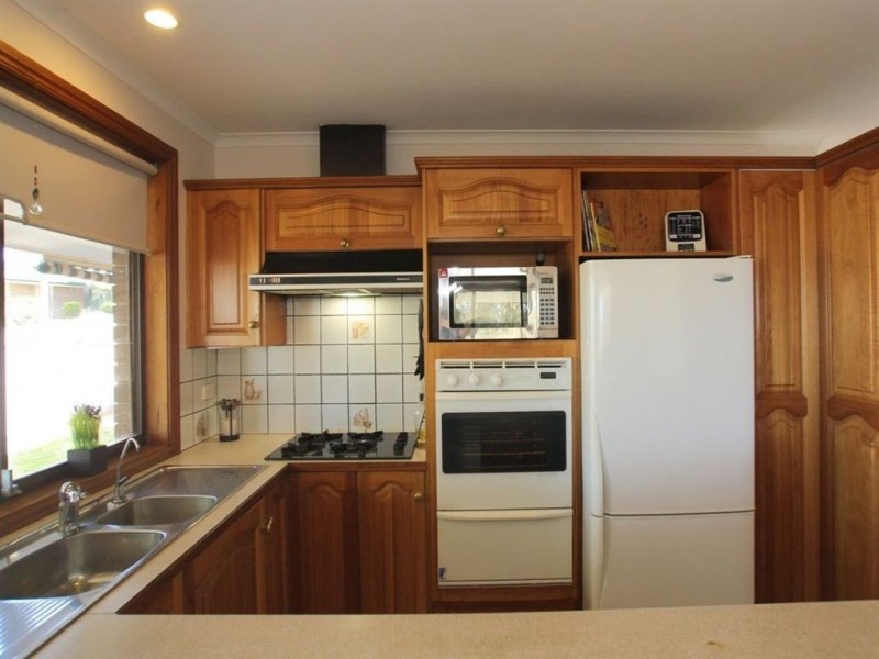 9 Spinnaker Cct, Sheidow Park SA 5158