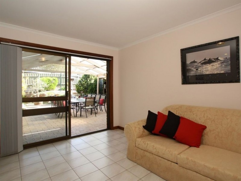 9 Spinnaker Cct, Sheidow Park SA 5158
