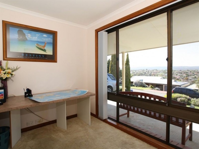 9 Spinnaker Cct, Sheidow Park SA 5158