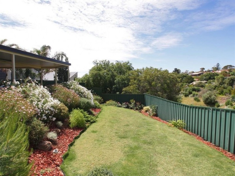 8 Pennayoona Street, Hallett Cove SA 5158