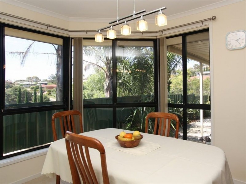 8 Pennayoona Street, Hallett Cove SA 5158