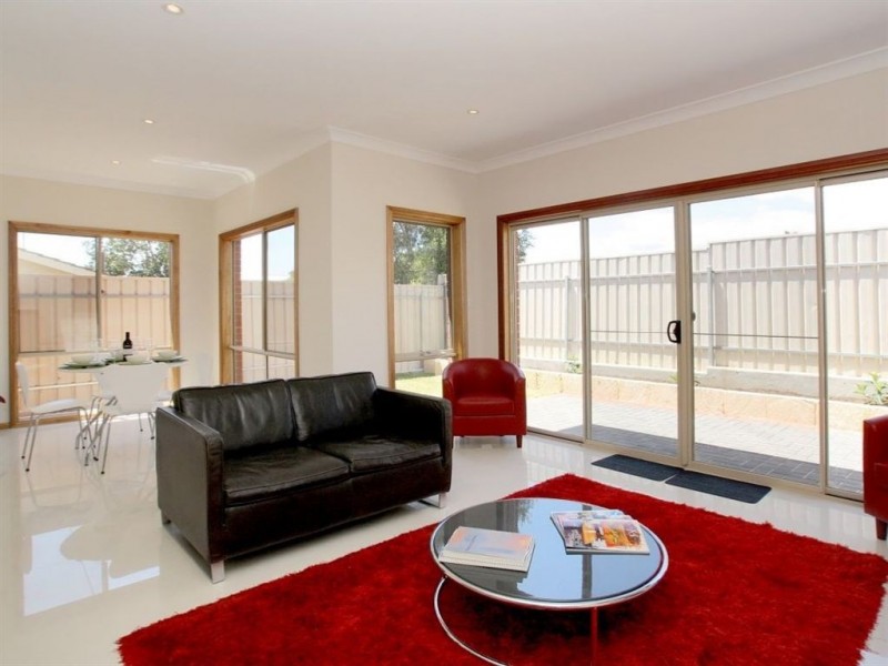 7 Glamis Avenue, Seacombe Gardens SA 5047