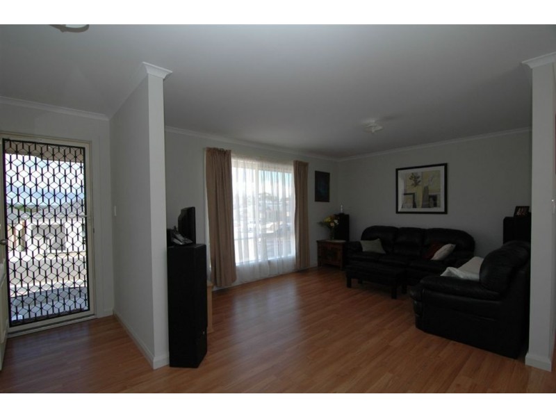 19 Lucy Court, Trott Park SA 5158