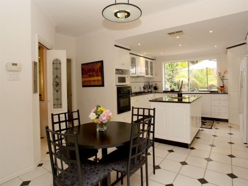 6 Gamma Crescent, Panorama SA 5041