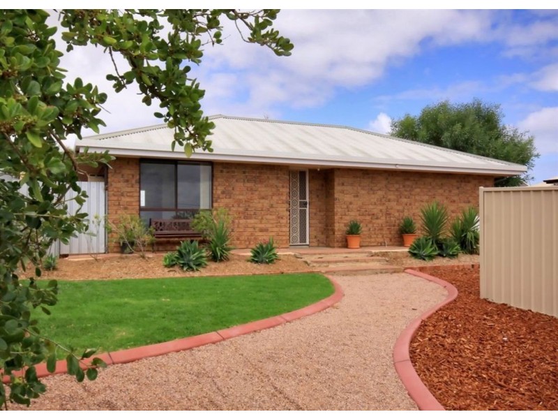 2 Clifftop Crescent, Hallett Cove SA 5158