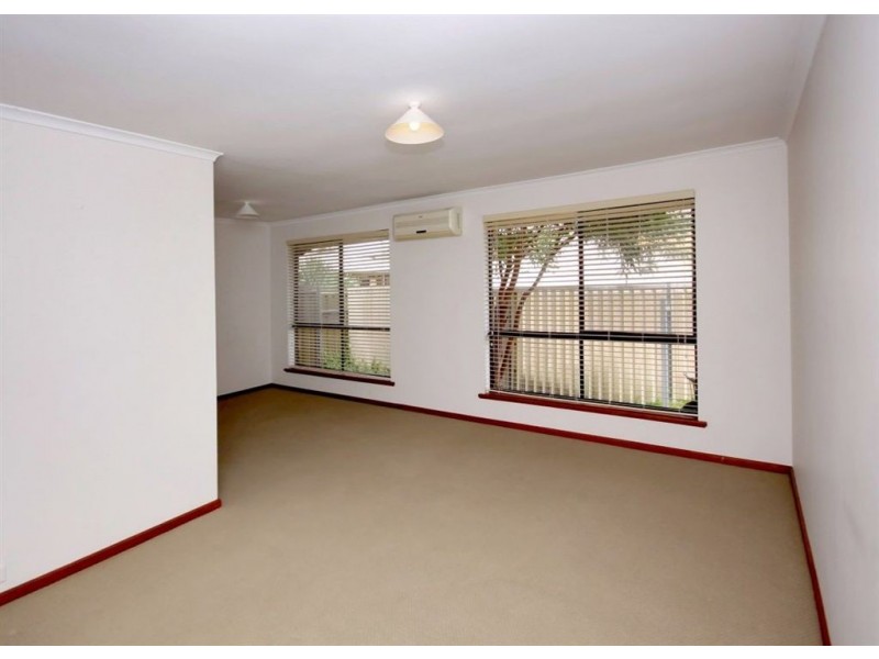 2 Clifftop Crescent, Hallett Cove SA 5158