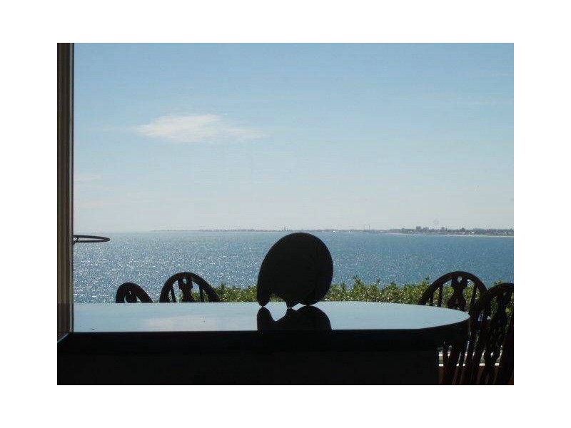 1 Clifftop Crescent, Hallett Cove SA 5158