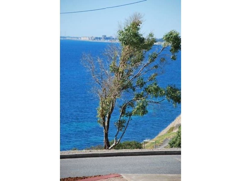 1 Clifftop Crescent, Hallett Cove SA 5158