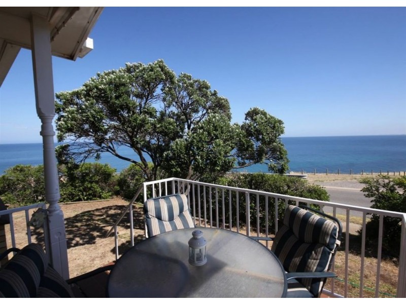1 Clifftop Crescent, Hallett Cove SA 5158