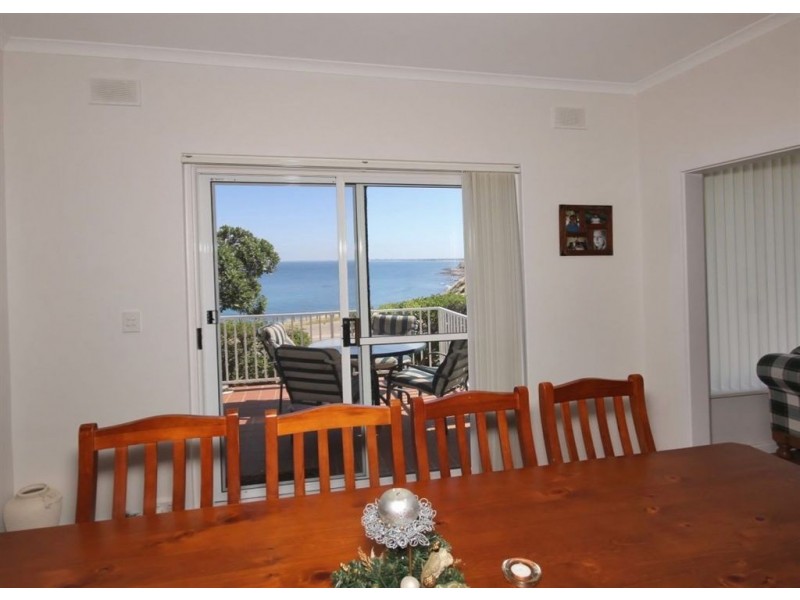 1 Clifftop Crescent, Hallett Cove SA 5158
