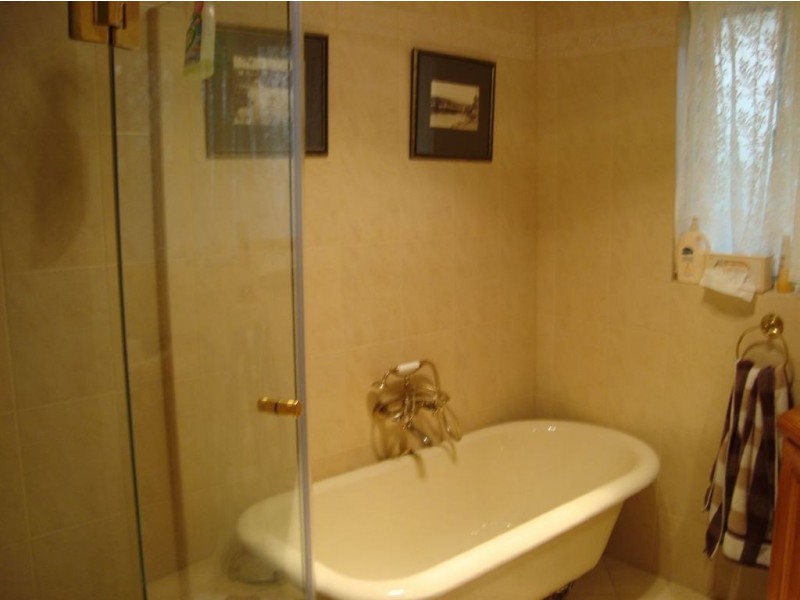 19 Kooraweera Street, Hallett Cove SA 5158