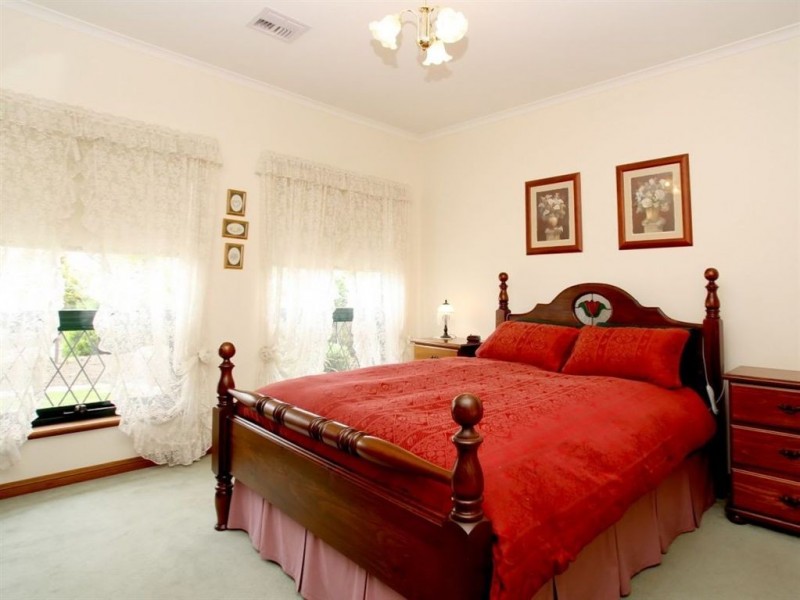 23 Tigress Drive, Hallett Cove SA 5158