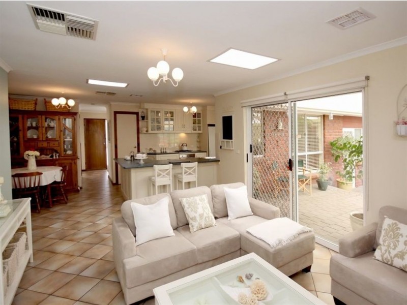 53 Quailo Avenue, Hallett Cove SA 5158