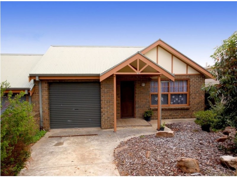 18B Moor Crescent, Hallett Cove SA 5158