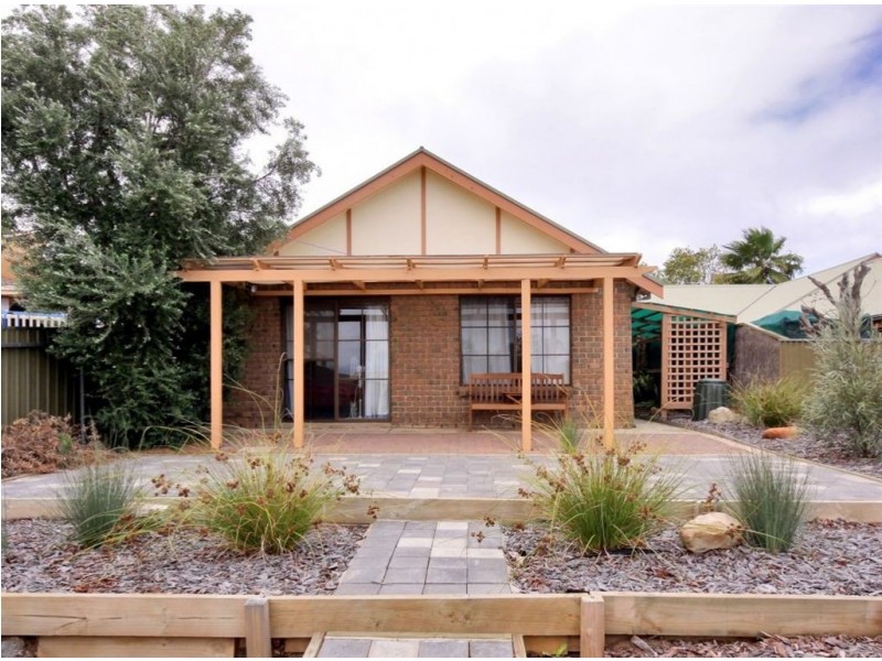 18B Moor Crescent, Hallett Cove SA 5158