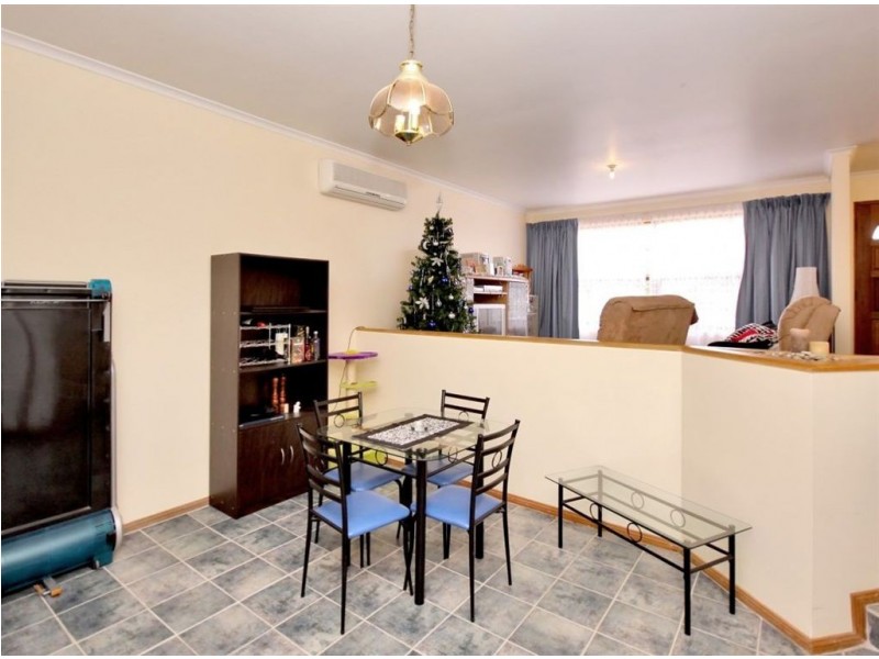 18B Moor Crescent, Hallett Cove SA 5158
