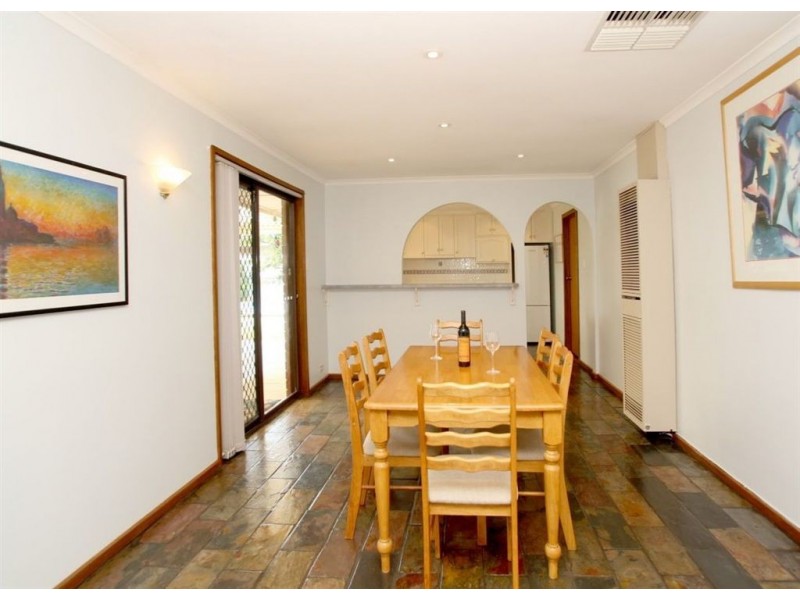 30 Lepena Crescent, Hallett Cove SA 5158