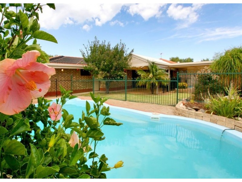 30 Lepena Crescent, Hallett Cove SA 5158