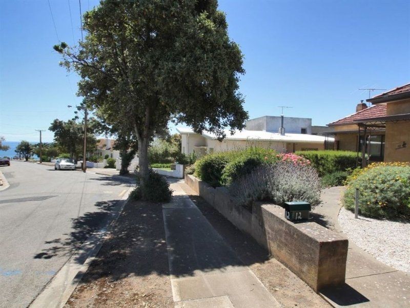 12 Seaview Ave, Kingston Park SA 5049