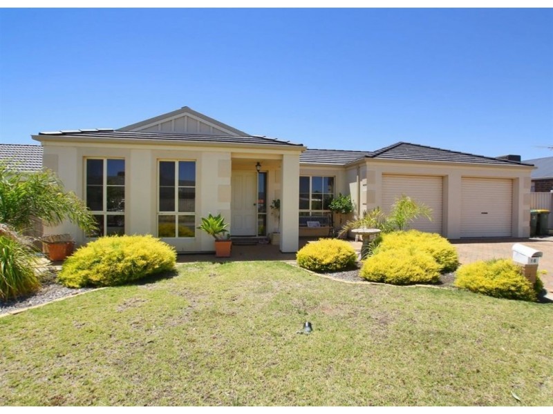 16 Barracoota Crescent, Aldinga Beach SA 5173