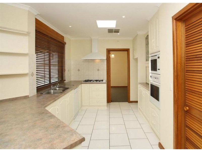 7 Freya Avenue, Hallett Cove SA 5158