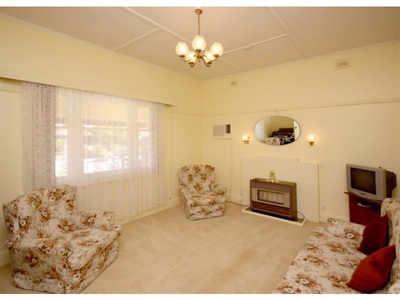 3 Coulter Avenue, Black Forest SA 5035