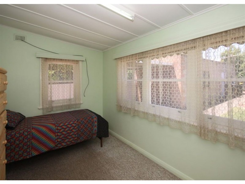 3 Coulter Avenue, Black Forest SA 5035