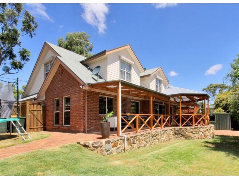10 Wilpena Street, Eden Hills SA 5050