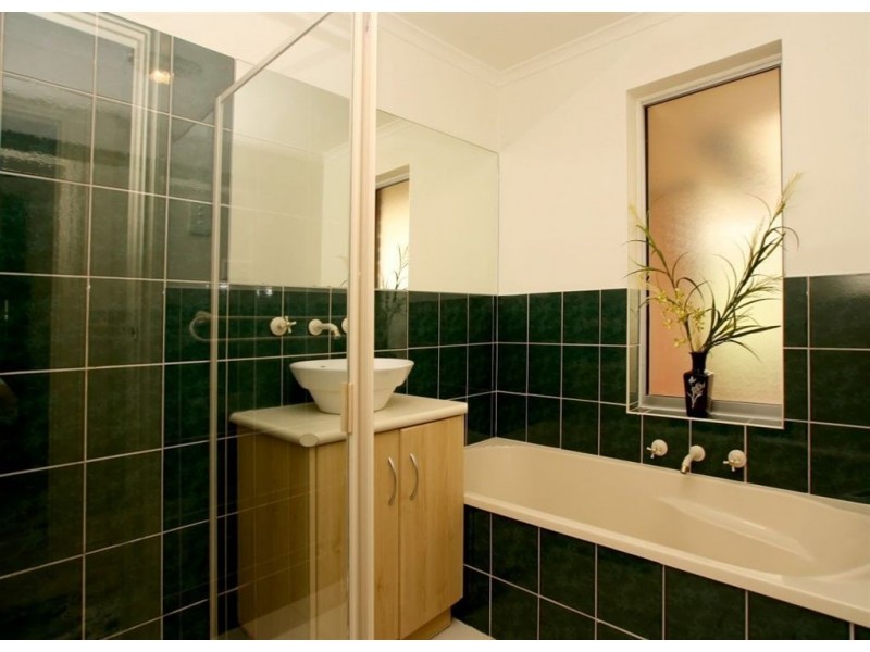 54 Perry Barr  Road, Hallett Cove SA 5158