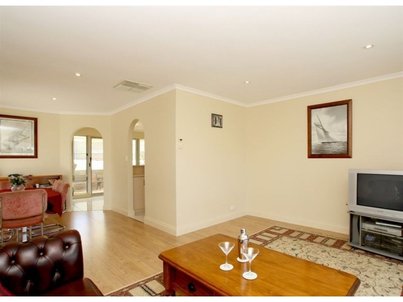 54 Perry Barr  Road, Hallett Cove SA 5158