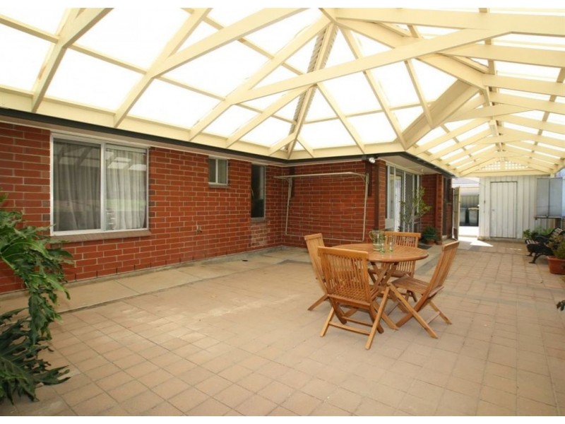 54 Perry Barr  Road, Hallett Cove SA 5158