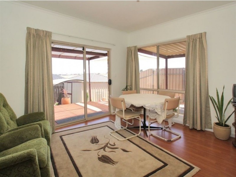 9 Middle Gully Ave, Sheidow Park SA 5158