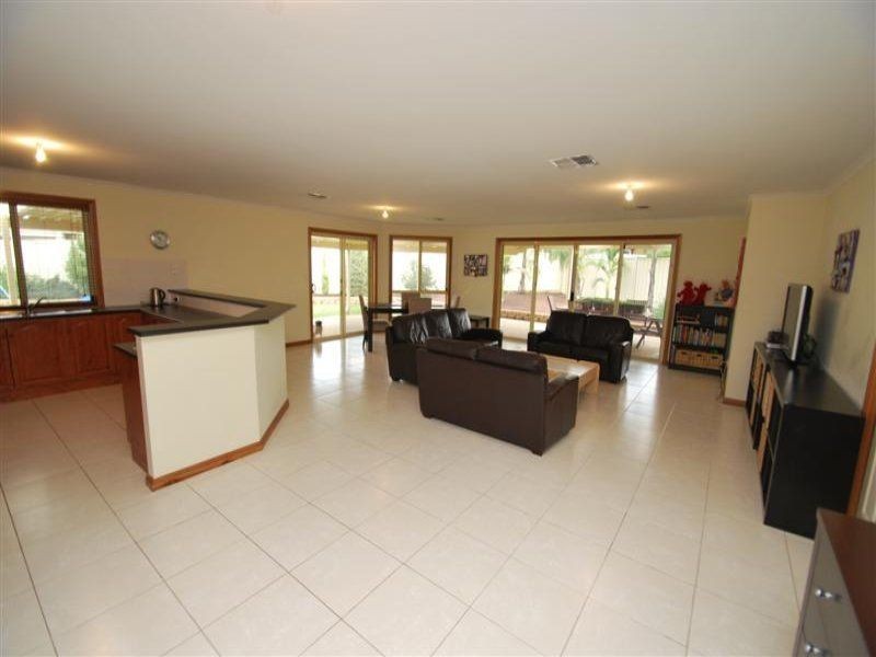 58 Glenthorn Cres, O’halloran Hill SA 5158