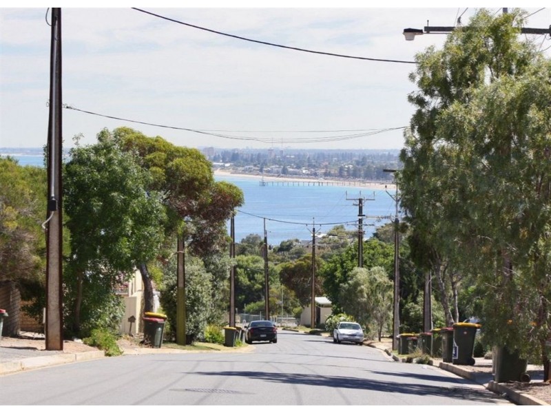 24 Yomara Road, Marino SA 5049