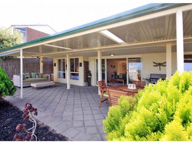 13 Arafura Court, Hallett Cove SA 5158