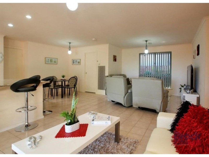 10 Resolute Crescent, Hallett Cove SA 5158