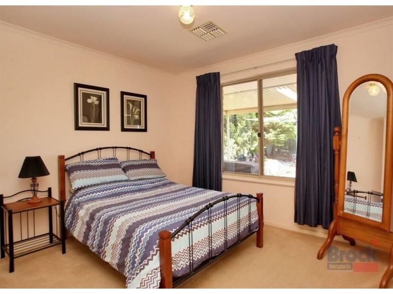10 Resolute Crescent, Hallett Cove SA 5158