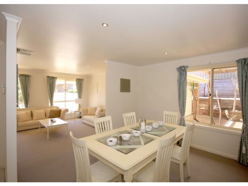 26 Osmanli Drive, Hallett Cove SA 5158