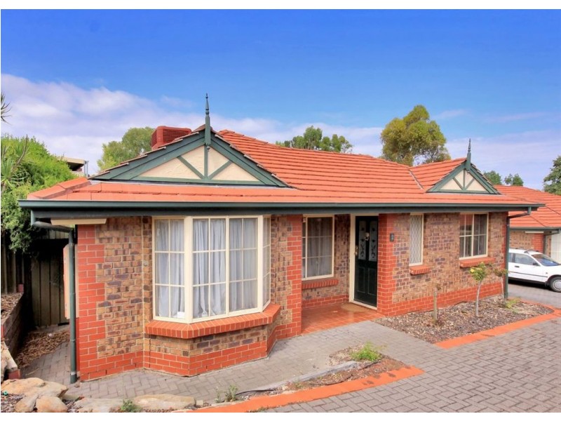 2/4 Gilbertson Road, Seacliff Park SA 5049