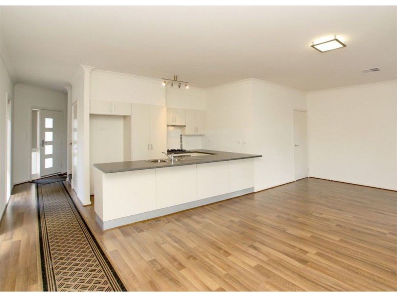 2/61 Ferris Street, Christies Beach SA 5165