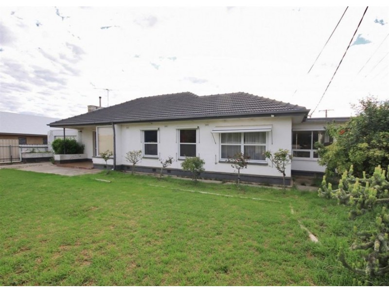 15 Rotorua Avenue, Park Holme SA 5043