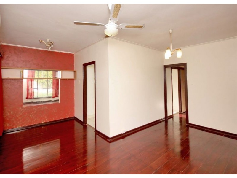 15 Rotorua Avenue, Park Holme SA 5043