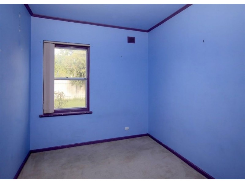 15 Rotorua Avenue, Park Holme SA 5043