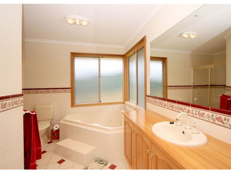 59 Elizabeth Crescent, Hallett Cove SA 5158