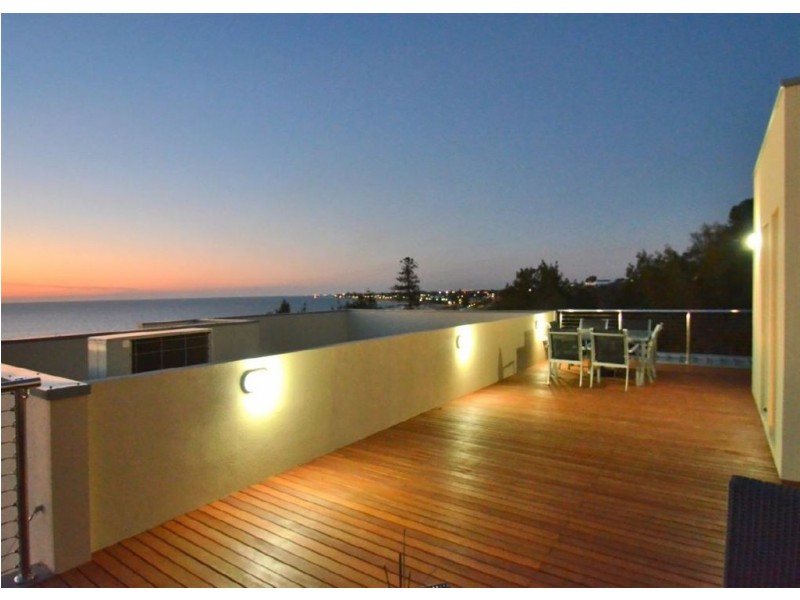 9 & 9A Burnham Road, Kingston Park SA 5049