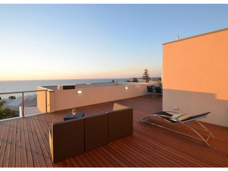 9 & 9A Burnham Road, Kingston Park SA 5049